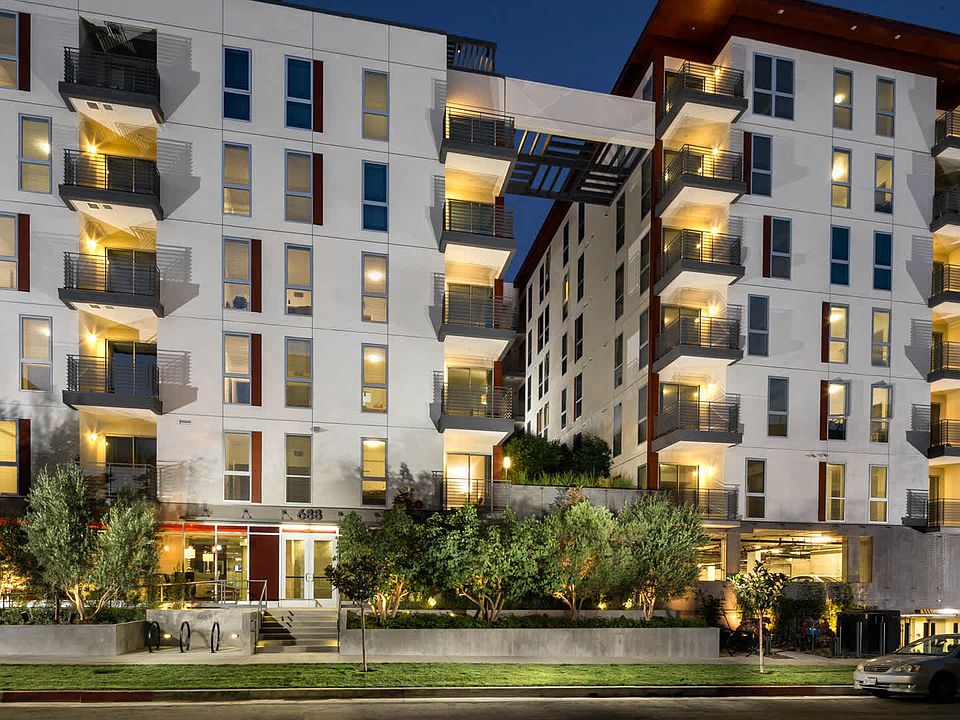 Apartments in Lahore on Installments