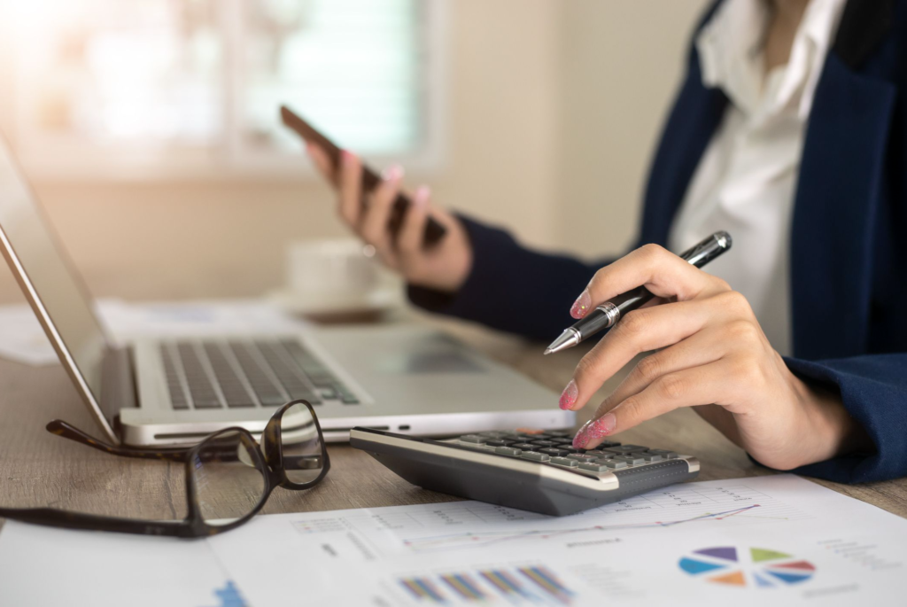 Can a tax accountant in Manchester help with backdated tax returns?